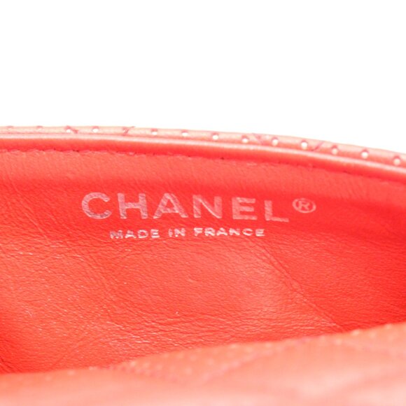 Pre-Owned, Restored CHANEL Perforated Leather Flap Shoulder Bag in Red/Silver - Picture 11 of 16